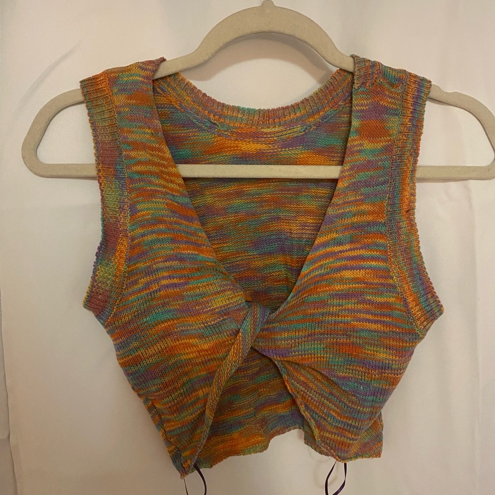 Ruby And Jenna Knit Sleeveless Multi Color Crop T… - image 1